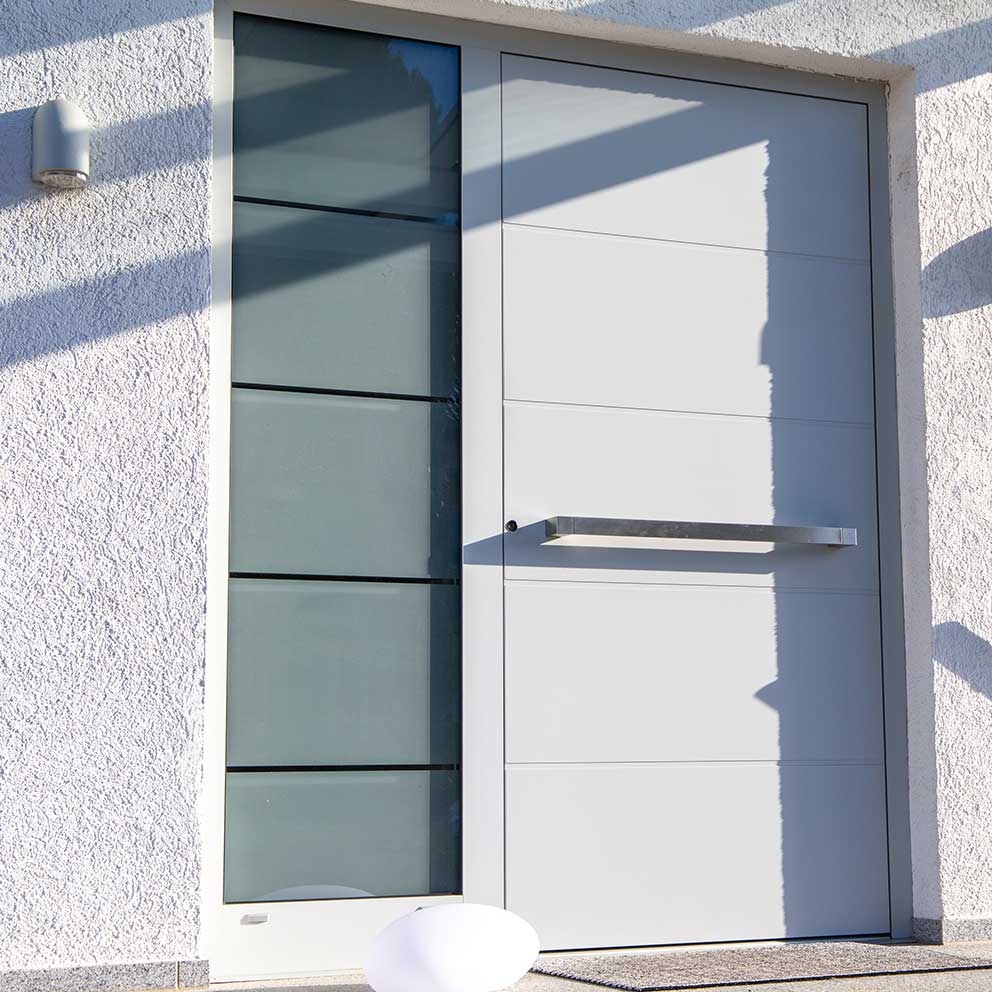 https://kingsoffrosting.com.au/wp-content/uploads/2023/05/Residential-Window-Frosting-02.jpg